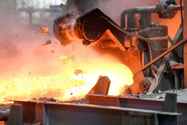 目前,当地生产的特种钢产品广泛应用于工程机械,石油